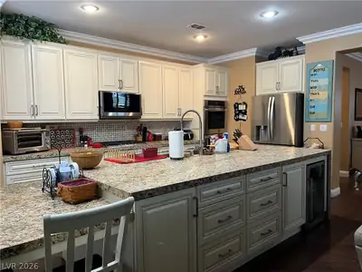 6378 Elizabethtown Avenue, Las Vegas, NV 89110 Kitchen