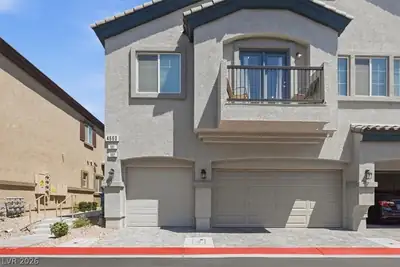 4660 Moonbow Avenue 101 Front of Structure