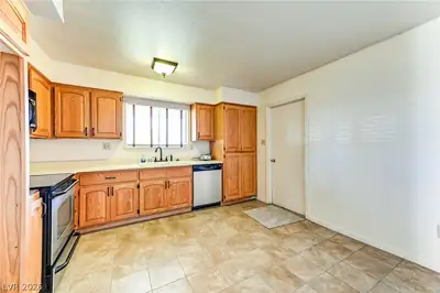 3701 East Carey Avenue Kitchen