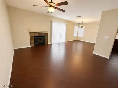3341 Salmon Creek Drive, Las Vegas, NV 89129 Living Room