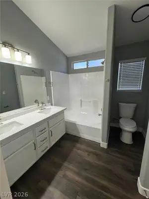 4339 Coyote Crest Court, Las Vegas, NV 89147 Primary Bathroom