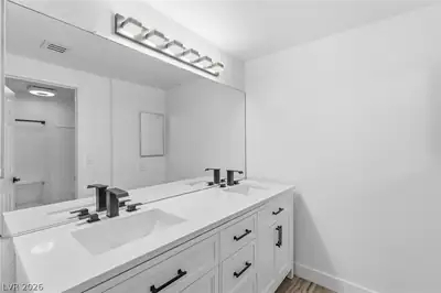 361 Seine Way 361 Primary Bathroom
