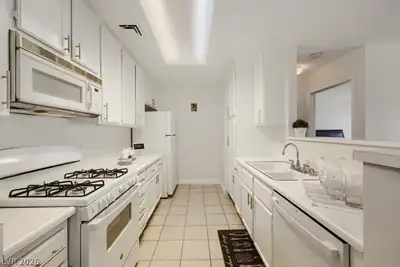 4893 South Torrey Pines Drive 203 Kitchen