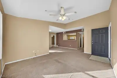 6955 North Durango Drive 3091 Living Room