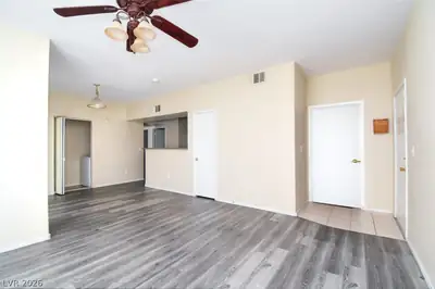 7255 West Sunset Road 1077 Living Room