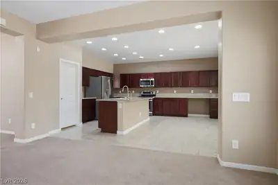 8305 Oakshire Street, Las Vegas, NV 89131 Kitchen