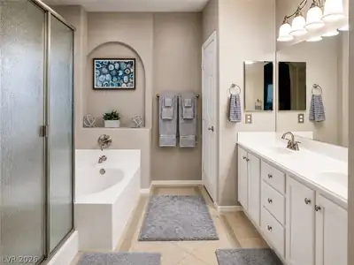 7642 Plunging Falls Drive, Las Vegas, NV 89131 Bathroom