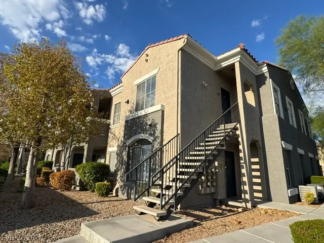 10245 South Maryland Parkway 269
