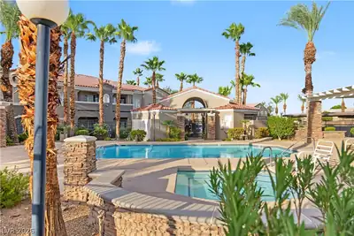 10245 South Maryland Parkway 269 Pool