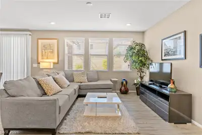 5347 Boschetto Street, Las Vegas, NV 89113 