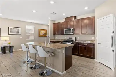 5347 Boschetto Street, Las Vegas, NV 89113 