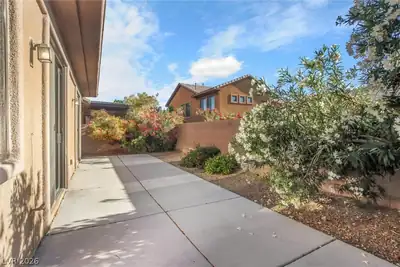 3928 Maldive Isle Court, Las Vegas, NV 89129 Yard