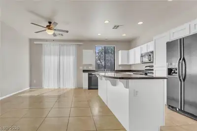 3928 Maldive Isle Court, Las Vegas, NV 89129 Kitchen