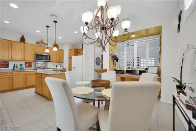 1811 Tiger Creek Avenue Kitchen
