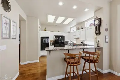 2705 Byron Drive, Las Vegas, NV 89134 Kitchen