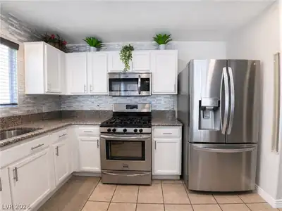 5032 Dancing Lights Avenue, Las Vegas, NV 89130 Kitchen