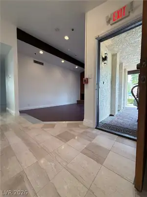 8620 Cremona Drive, Las Vegas, NV 89117 Entrance Foyer