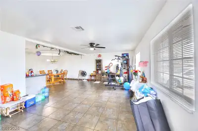 6221 Casada Way, Las Vegas, NV 89107 Living Room
