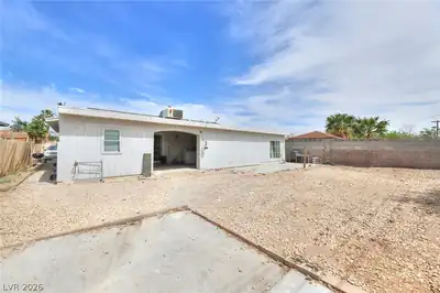 6221 Casada Way, Las Vegas, NV 89107 Yard