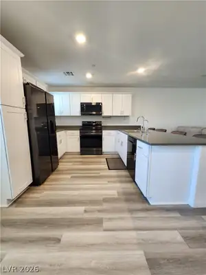 2775 Atomic Tangerine Way 2 Kitchen