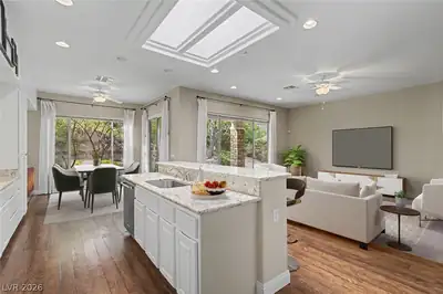 2557 Forest City Drive Kitchen
