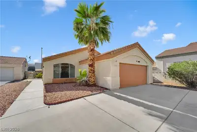 2913 Du Barry Manor Lane, Las Vegas, NV 89108 Front of Structure