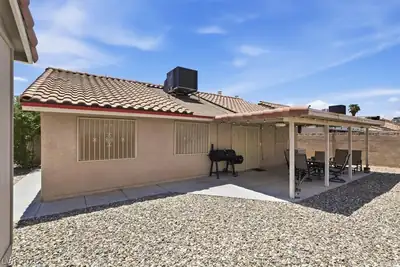 1344 White Drive, Las Vegas, NV 89119 Patio