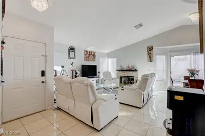 8113 North Hercules Drive Living Room