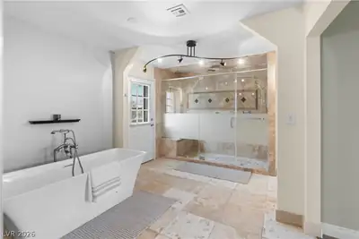 18 Hummingbird Circle, Henderson, NV 89014 Primary Bathroom