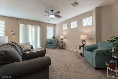 6403 Foxlyn Avenue, Las Vegas, NV 89122 Living Room
