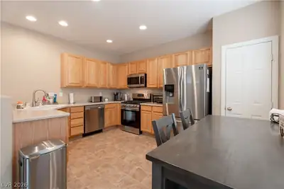 6403 Foxlyn Avenue, Las Vegas, NV 89122 Kitchen