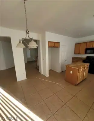 7879 Villa Pintura Avenue, Las Vegas, NV 89131 Kitchen
