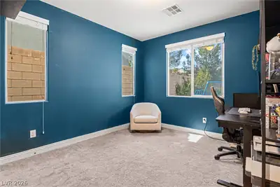 9936 Bighorn Bellows Avenue Bedroom