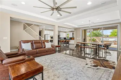 9936 Bighorn Bellows Avenue Living Room