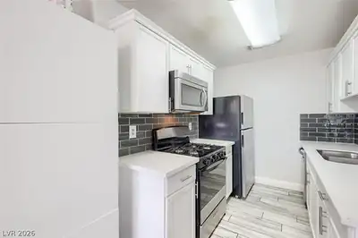5330 East Charleston Boulevard 106 Kitchen