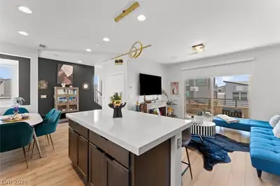 673 Pyrite Will Street Living Room