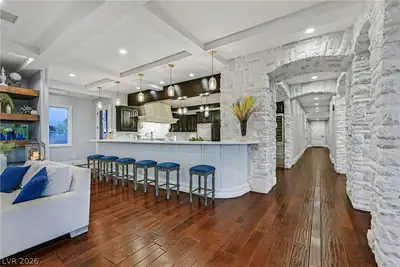 8 Rue Mediterra Drive, Henderson, NV 89011 Kitchen