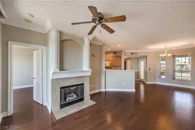 7189 South Durango Drive 307 Living Room