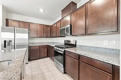 6718 Grindstone Street, North Las Vegas, NV 89086 Kitchen