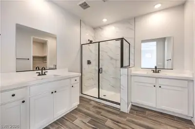 8336 Tanton Ridge Street, Las Vegas, NV 89166 Primary Bathroom