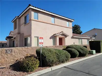 70 Belle Essence Avenue, Las Vegas
