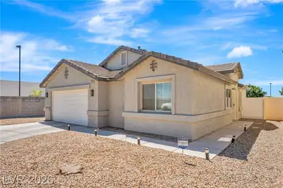 4375 Pittsfield Street, Las Vegas, NV 89115 Front of Structure