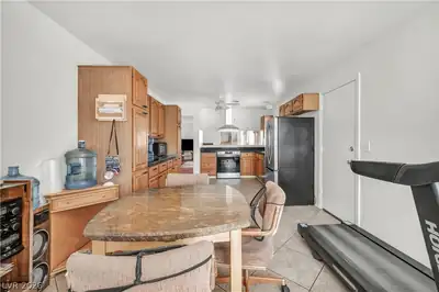 4163 Honeycomb Drive, Las Vegas, NV 89147 Kitchen