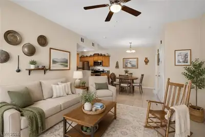 3550 Bay Sands Drive 3077 Living Room