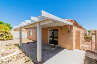 6673 Diamond Care Drive Patio