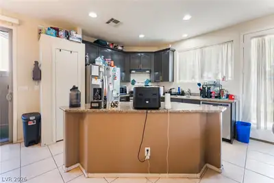 5537 Punto Del Castello Court Kitchen