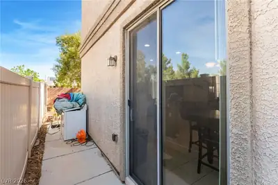 5537 Punto Del Castello Court Patio
