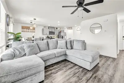 630 Harmony Rock Avenue, North Las Vegas, NV 89081 Living Room