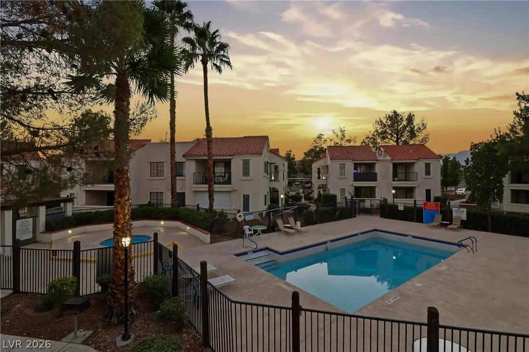 4836 Nara Vista Way 204