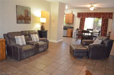 5596 Prospectors Creek Way, Las Vegas, NV 89122 Living Room
